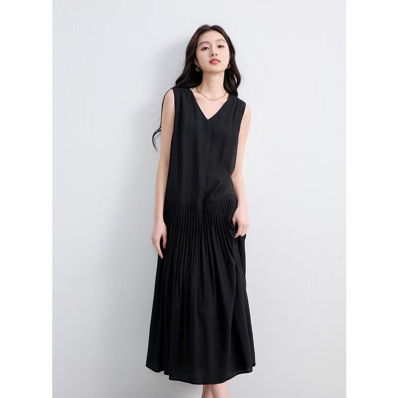 Sancai 2025 Summer V-Neck Sleeveless Little Black Dress