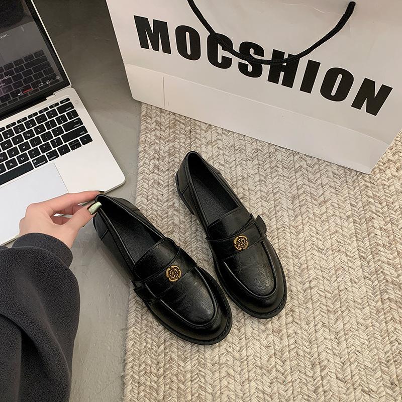 Super soft leather black camellia loafers spring and autumn 2025 new British style one-pedal platform single shoes women