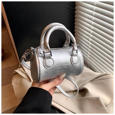 Today's Popular Fashion, Simple and Retro Small Bags for Women's New Niche Women with One Shoulder Oblique Cross Hand Carrying Small Bags