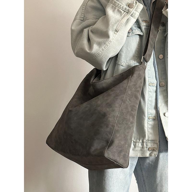 Lazy wind large-capacity bag female new student class commuting tote bag shoulder messenger bag