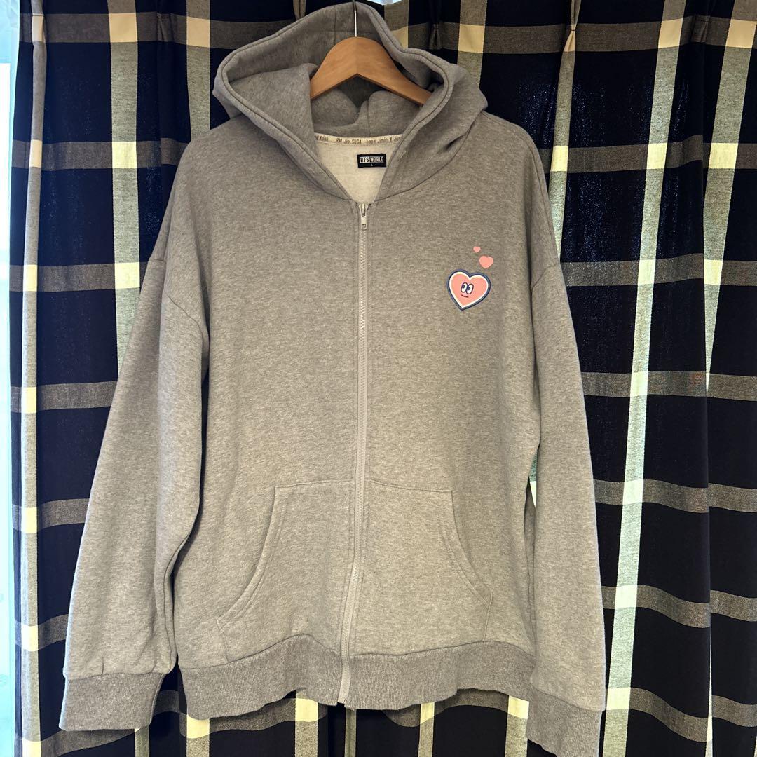 

[Б/У] Худи BTS WORLD