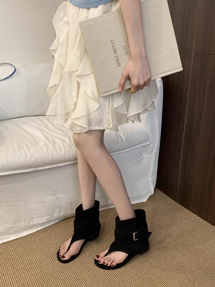 Women Peep Toe Boots Summer New Flip Flops Luxury Vintage Cool Boots Breathable Comfortable Fashion Square Button Sandals