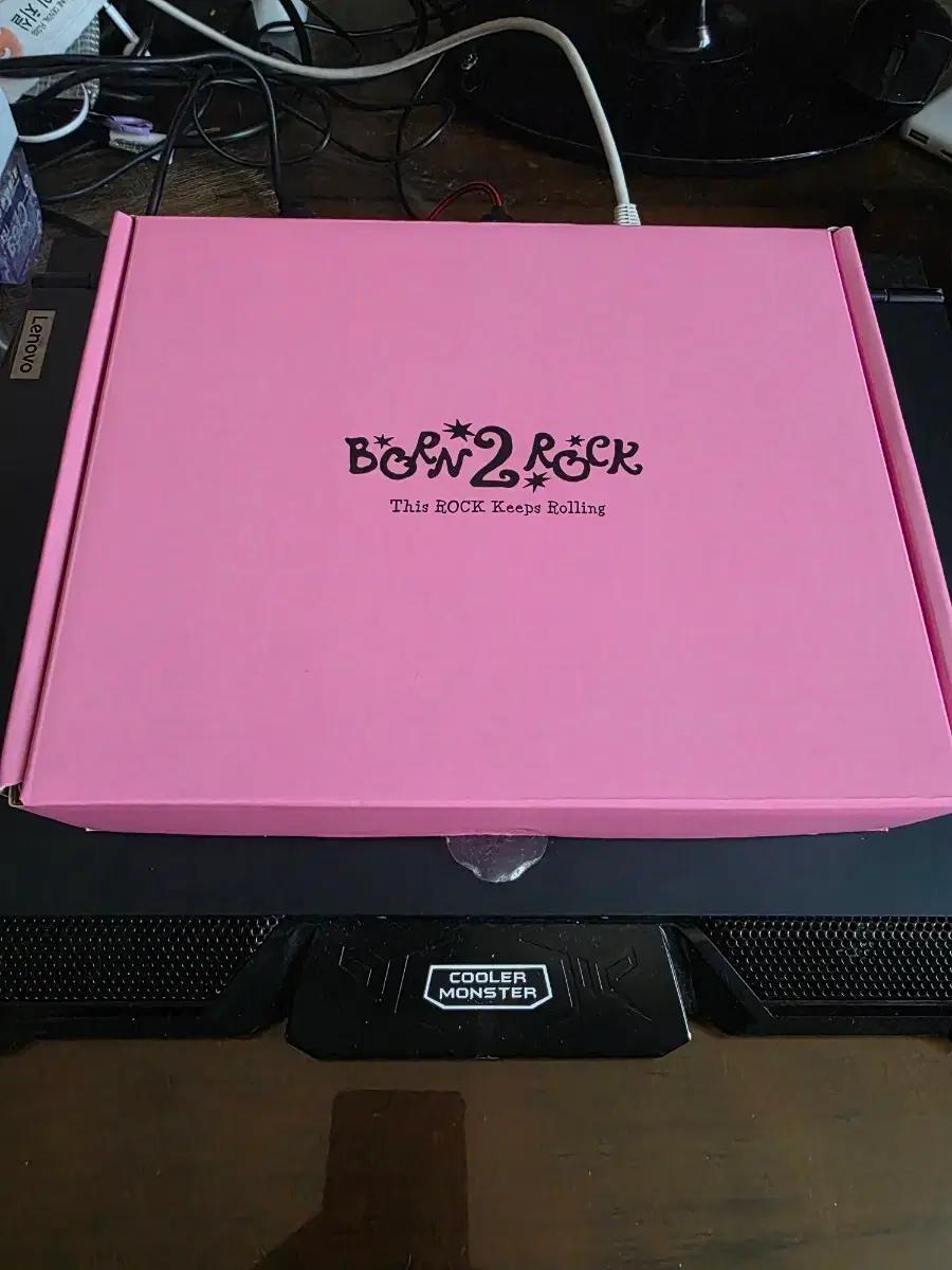 QWER 2nd Anniversary Pop-Up Light Stage