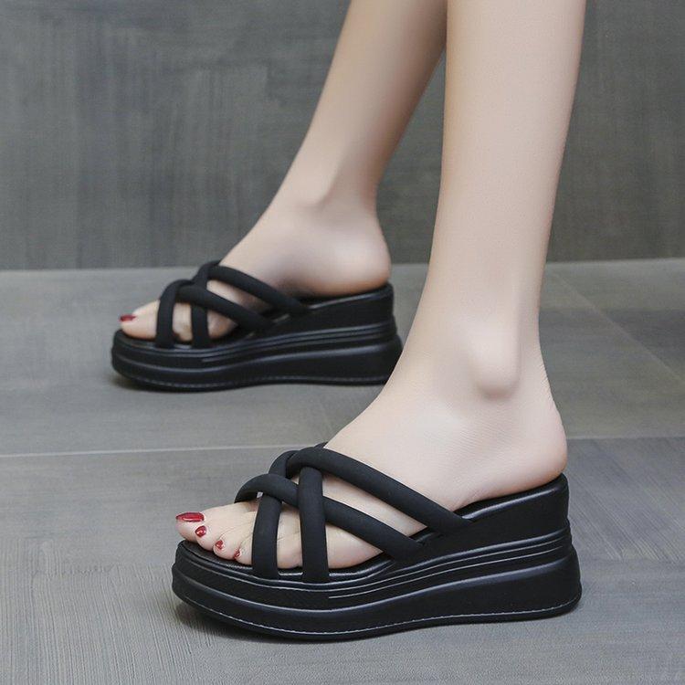 Ciabatte estive cool nuove pantofole con zeppa e plateau sandali mezzo zoccolo rialzati