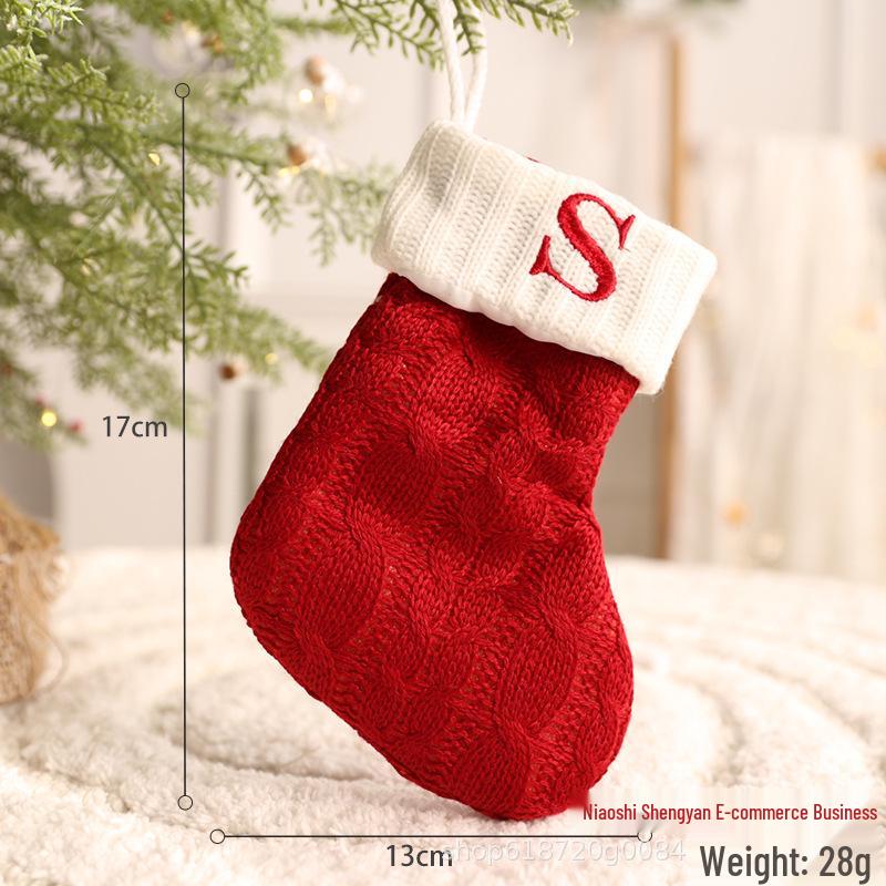 26-Letter Knitted Red Christmas Stockings - Festive Holiday Hanging Decorations