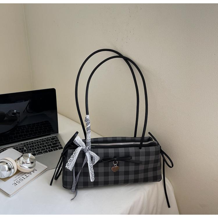 

Sweet and cute plaid large-capacity girls class commuter bag 2025 new fashionable versatile underarm bag method stick bag