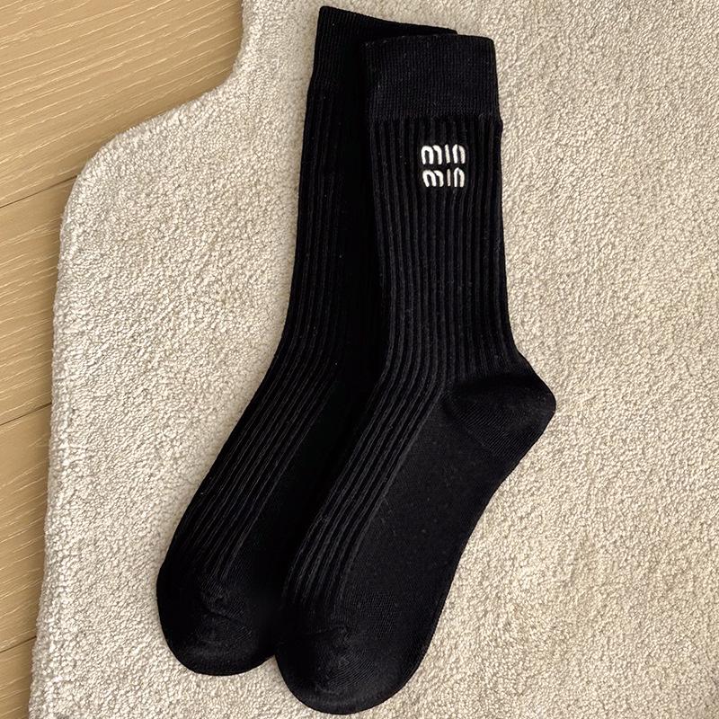 Women's Off-White Slouchy Mid-Calf Socks - Autumn/Winter Gray with Embroidered Personality, Sweat-Absorbent Cotton, Miu Style.