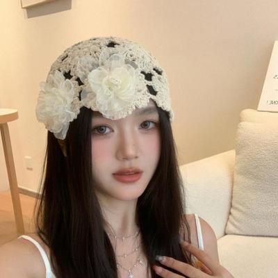 Chapeau slouchy original fin pour femme de style coréen printemps-été ajouré tricoté à la main avec fleurs en dentelle pour envelopper la tête