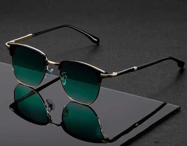 New Vintage Square Sunglasses Women Men Brand Metal Frame Sun Glasses Female Eyewear for Male Female Eyeglasses