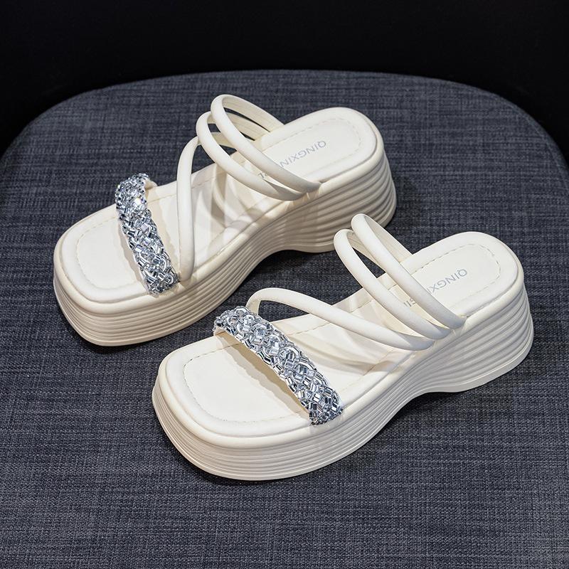 Small Thick-bottomed Cool Slippers Female 2025 Summer New Two Wear Height-increasing Fairy Wind Beach Wear Female Cool Slippers