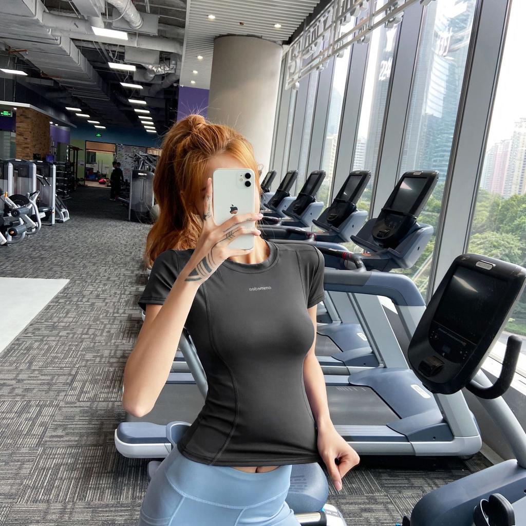 1011 Summer New Slim Yoga Clothing Sports Fitness Clothing Skinny Running Outdoor Top Skinny Women's Short Sleeves