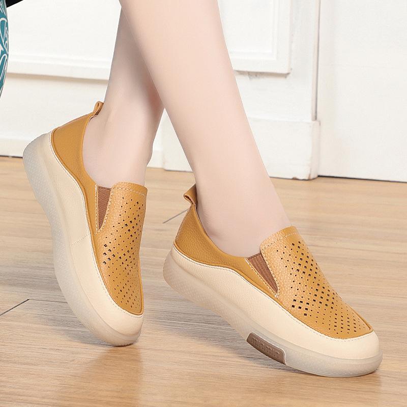Summer Hollow Breathable Flat Leather Shoes Women's Single Shoes Soft Sole Comfortable Casual Sandals Middle-Aged And Elderly