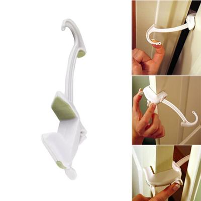 Portable Child Proof Door Stop Easy To Install Anti-Pinch Baby Safety Door Lock No Tape Required No Tools Required Door Lock