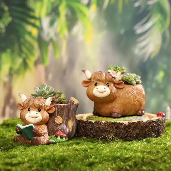 Highland Cow Planter Cute Cartoon Cattle Resin Plant Pot Rustic Animal Flower Pot with Drainage Hole for Outdoor Indoor Backyard Balcony Home Desk