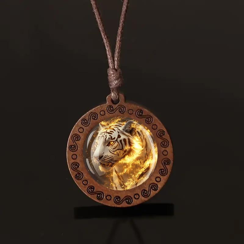 Yaojin Feuer-Tiger Holzanhänger Halskette, Unisex.