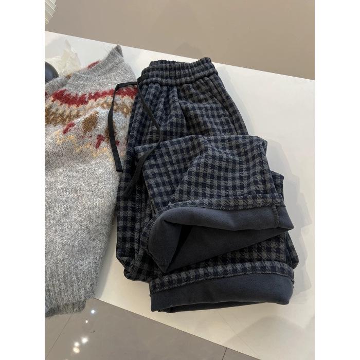 

Plaid Super Plus Size 240 Jin Straight Casual Pants for Women - Loose Fit, Velvet-Lined for Warmth 3XL