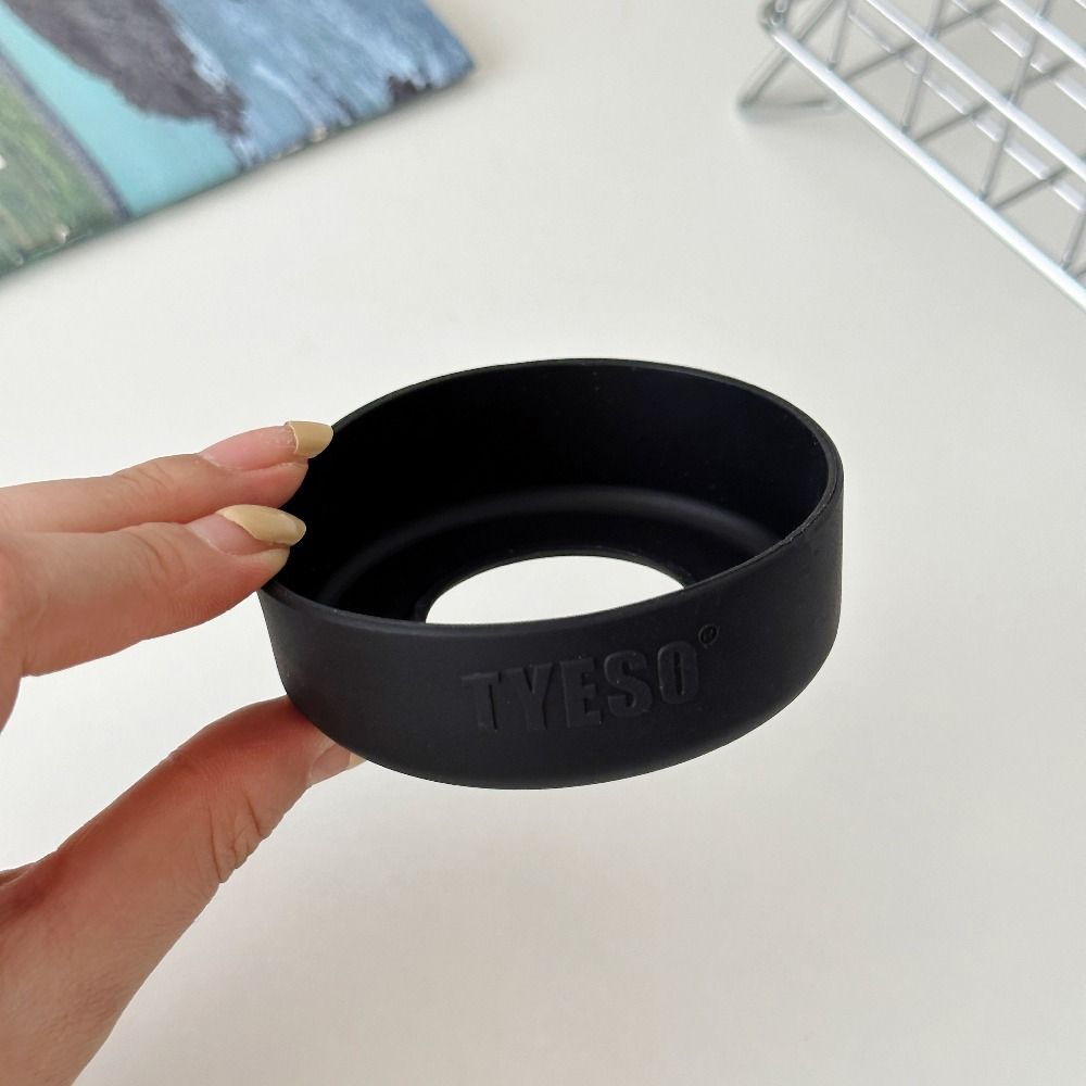 

Durable Anti Slip Bottle Cover Protective Silicone Cup Cover 71-77mm Diameter Universal Bottom Sleeve Tyeso Bottle чорний
