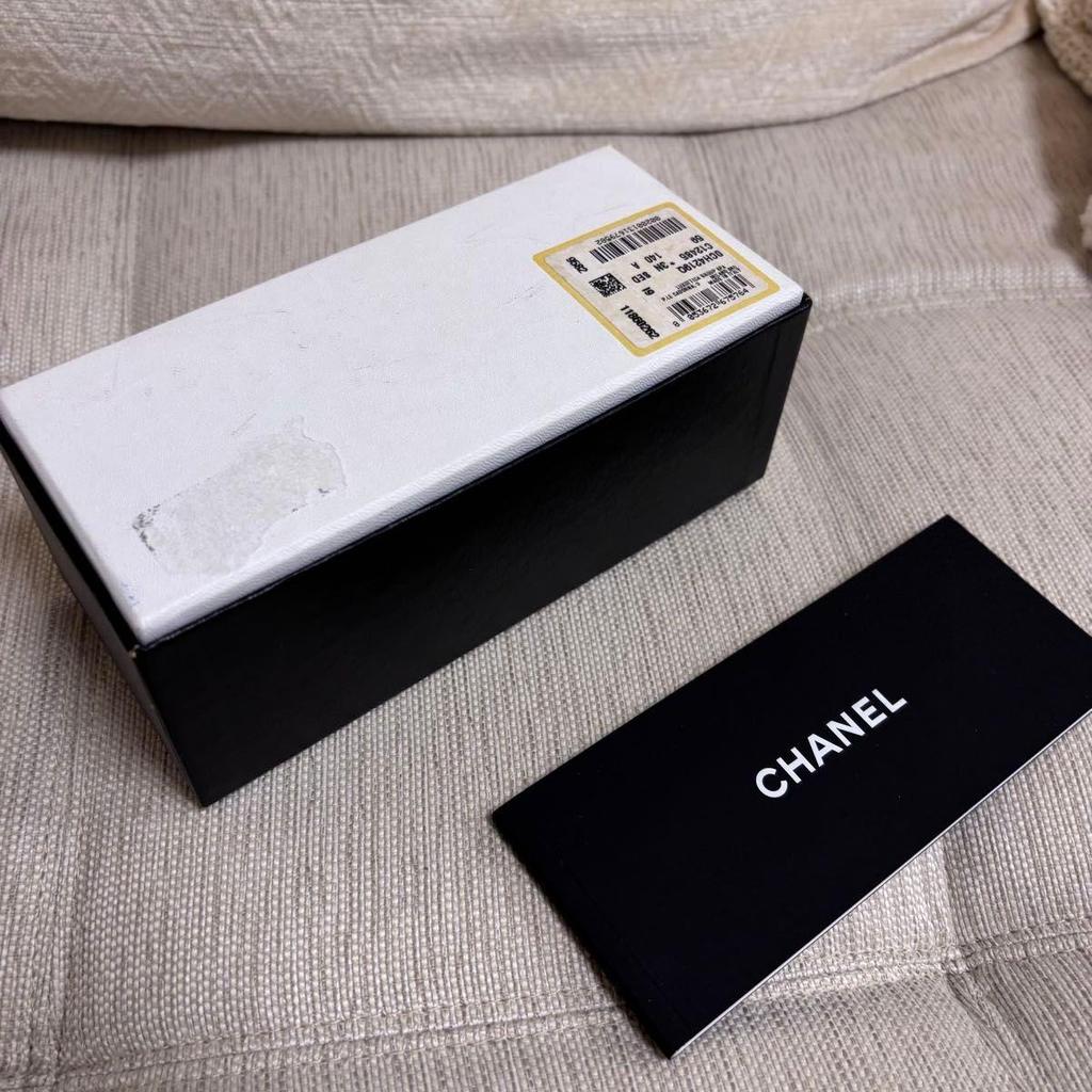 Used Limited price reduction until today chanel Chanel genuine box sunglasses box