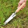 Cazzuola da giardino 5 in 1, estirpatore di erbacce in acciaio inossidabile con manico in legno, estirpatore manuale multiuso per una facile rimozione delle erbacce, piantagione e trapianto