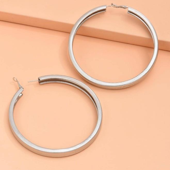 Fashion Daily Matching Geometric Large Circle Earrings Femininity Exaggerated Trend Design Sense Round Earrings Women
