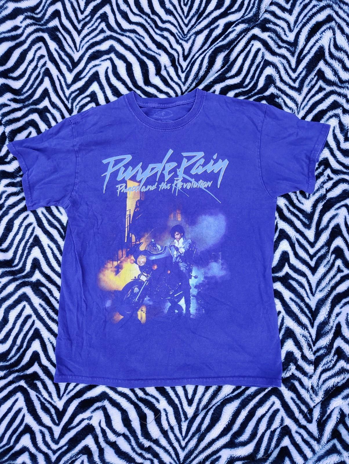 Purple Rain Prince Revolution T-shirt Men s M Purple Band Hip Hop Licensed 80s S