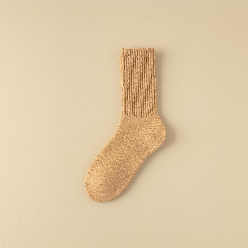Female Autumn and Winter Solid Color Towel Bottom Thick and Velvet Warm Wool Tube Socks