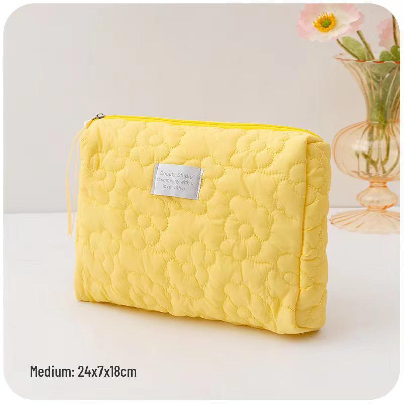 Cloud Makeup Bag: Portable Soft Travel Organizer with Large Capacity, Fluffy Design, Perfect for Makeup or Pencil Storage