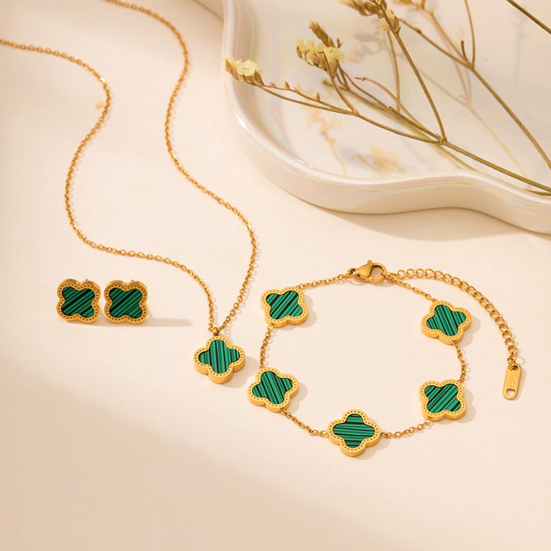 Light Luxury Flower Iris Imitation Red Sapphire Necklace Versatile Fashion Temperament Set for Women