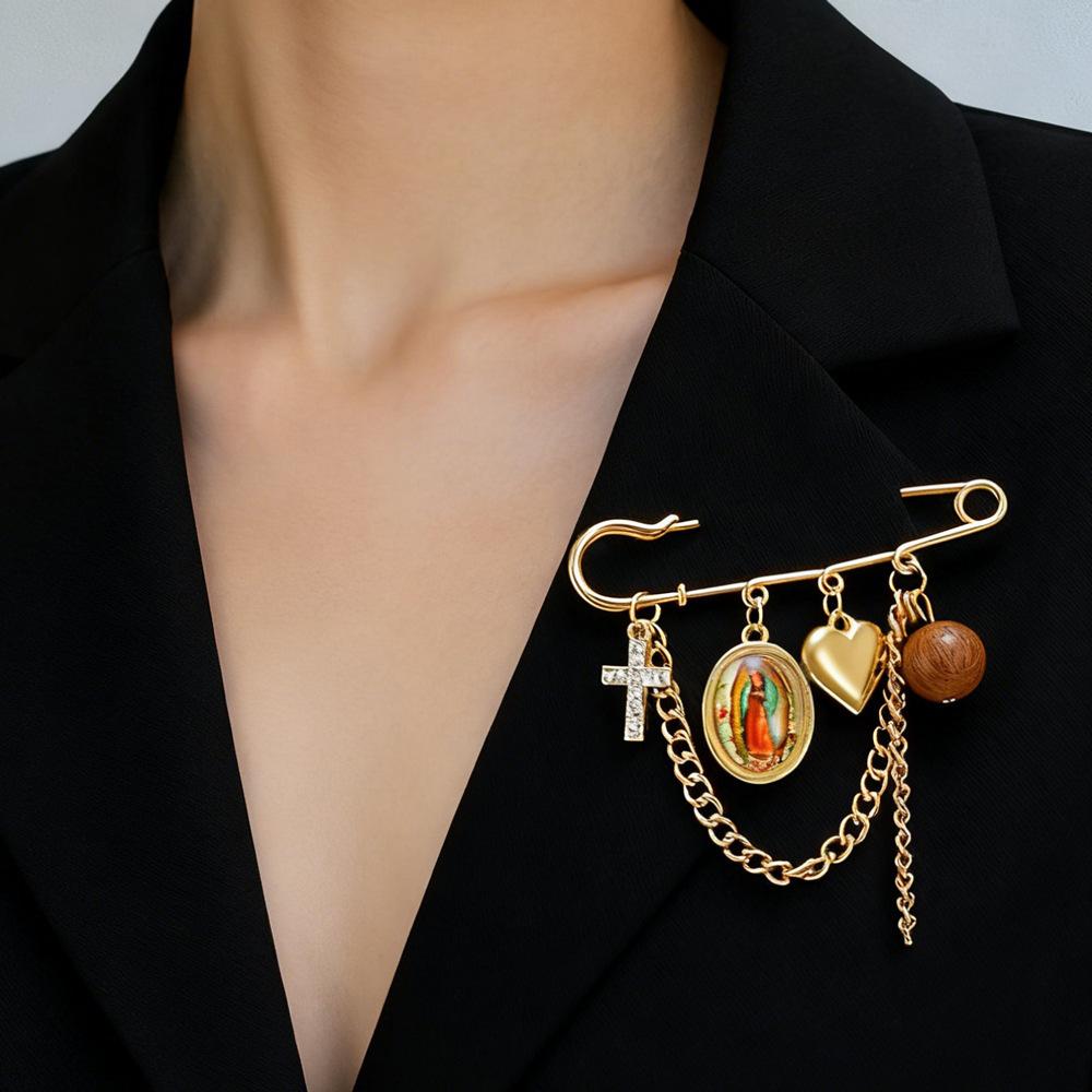 

Fashion Retro Inlay Zircon Cross Virgin Mary Portrait Heart Pendant Tassel Chain Brooch for Women Suit Pin Decoration Jewelry