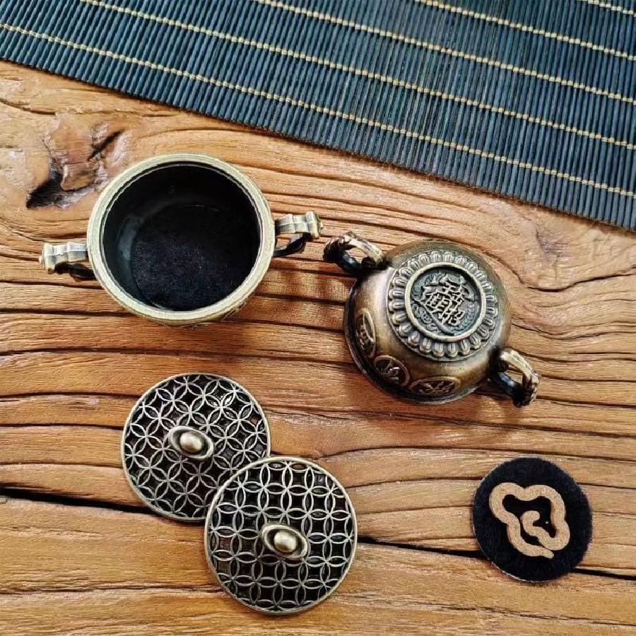 Aromaterapeutická kamna Bůh bohatství Malá kadidelnice, Mísa pokladů, Třínožý Qilin Božské zvíře Kadidelnice