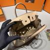 Crocodile Pattern Platinum Handbag - New European American Fashion Large Commute Bag for Women