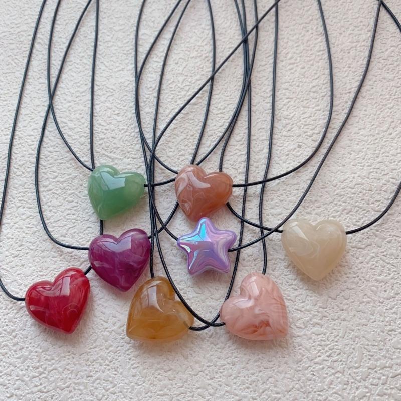 Colorful Resin Love Heart Necklace Stylish Love Heart Necklace Adornment Personalized Heart Pendant Neckchain Charm