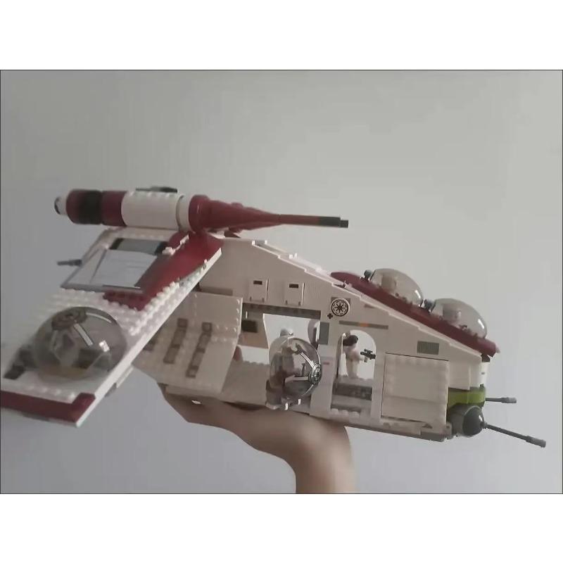 New MOC White Battle Spaceship Vehicle Model Home Ornament Building Blocks Holiday Gift
