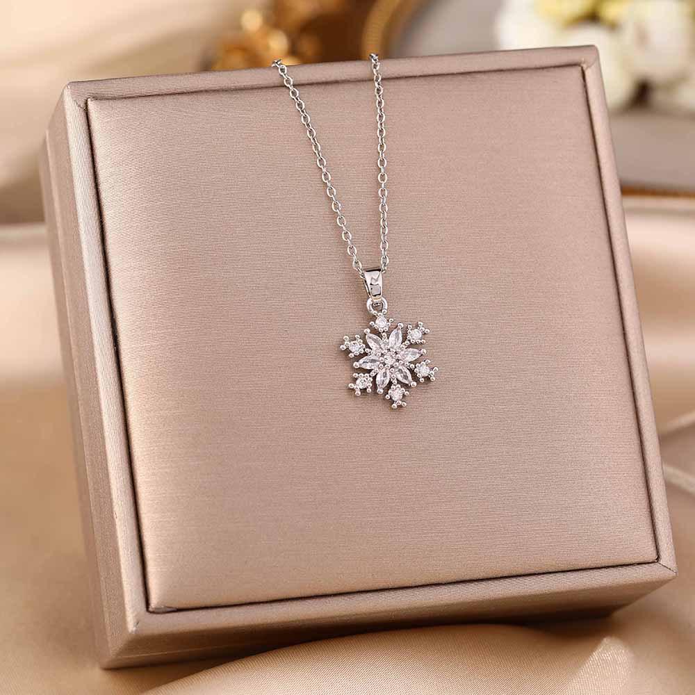 Women's Silver Titanium Steel Necklace with Micro-Inlaid Zircon - Elegant, Durable Clavicle Chain Jewelry
