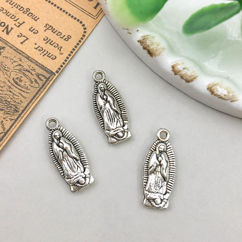 Vintage Silver Alloy Bracelet Pendant for DIY Jewelry Making