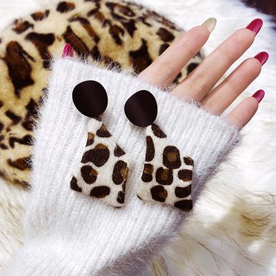 Fashion Personality Leopard Print Earrings Women's Unique Geometric Long Color Acrylic Earrings Banquet Party Jewelry Ac