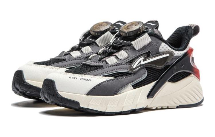 Li Ning YOUNG Galaxy V2 Cushioning, Wear Resistant Low top Kids Lifestyle Shoes Black White Kids' YKNU004-5
