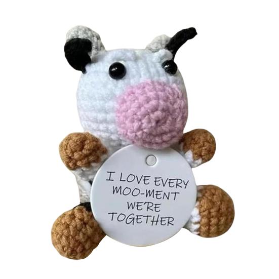 

Вязаная крючком кукла корова с позитивной открыткой, эмоциональная поддержка, ручная работа, мини-вязание, молочный скот, игрушка, домашнее украшение для рабочего стола, украшение Cow