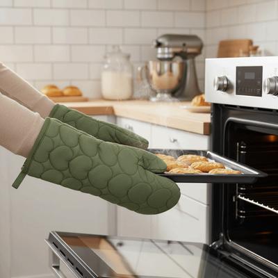 4 Pieces/set Thickened Heart Oven Baking Gloves Set Non-slip Solid Color Microwave Gloves Heat Resistant Household