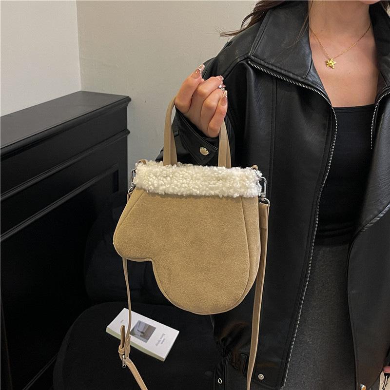 Small-scale Personalized Glove-shaped Handbag, Plush Creative Crossbody Bag for The Shoulder.