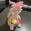 Statue de Jardin Lapin Figurine Lapin en Résine avec Papillon Art de Jardin Imperméable pour Patio Balcon Pelouse Pendaison de crémaillère Cadeaux d'Anniversaire pour Maman Grand-mère Femmes