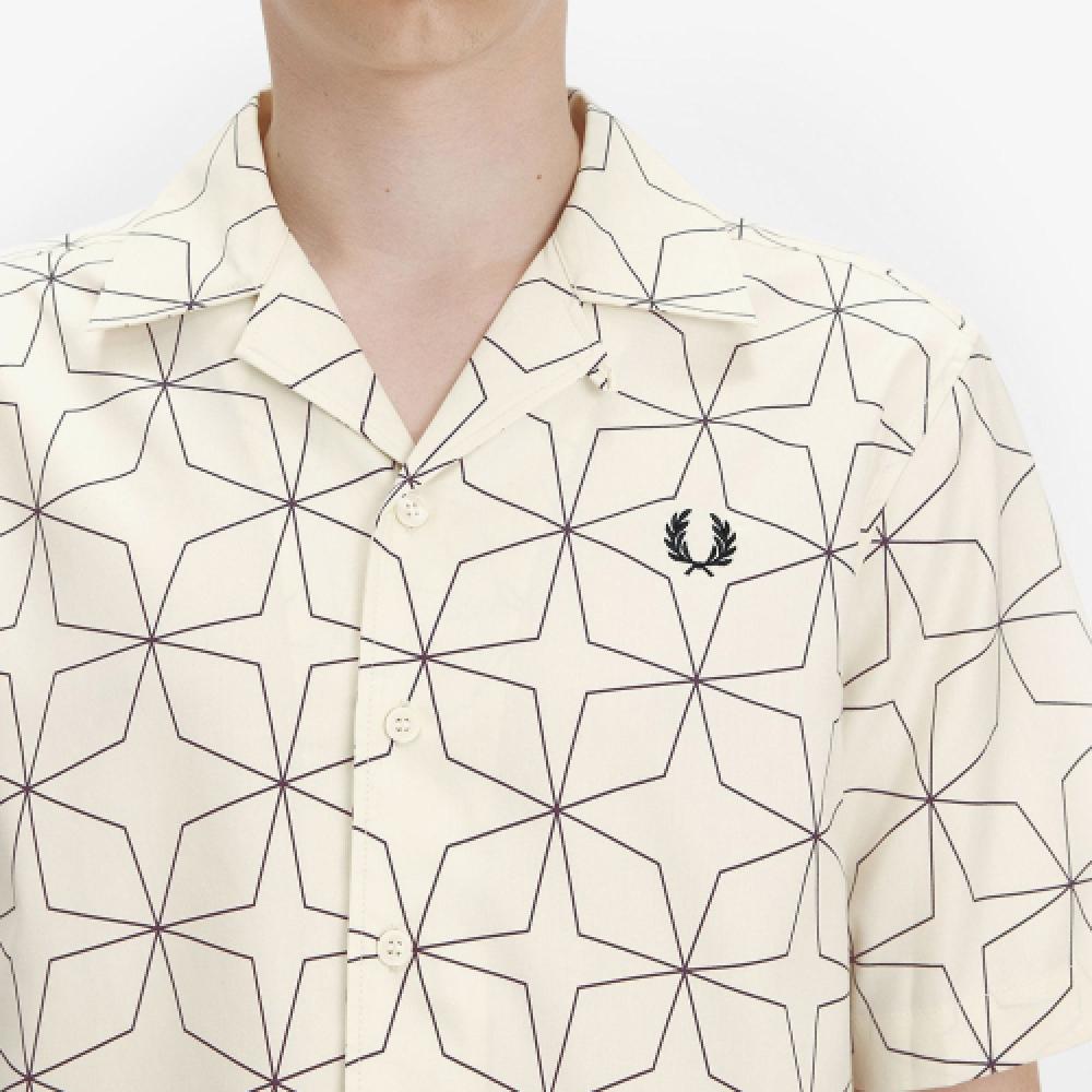 Fred Perry [sharp] Geometric Print Revere Collar Shirt  560  Afpm2417785 560