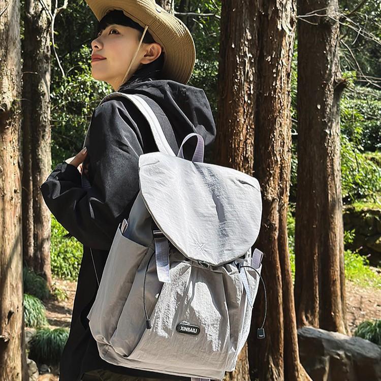 Outdoor Light Travel Backpack Large Capacity Leisure Backpack Contrasting Color Commuter College Student Schoolbag Men and Women