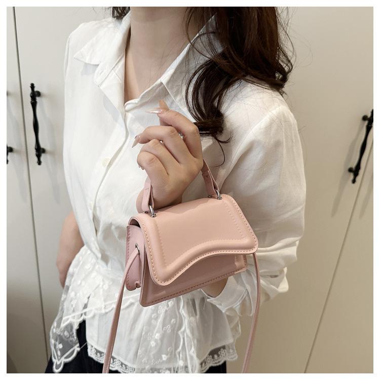 Retro Solid Color Quilted Shoulder Bag New Fashion Simple Handbag Trendy Ladies Crossbody Purse