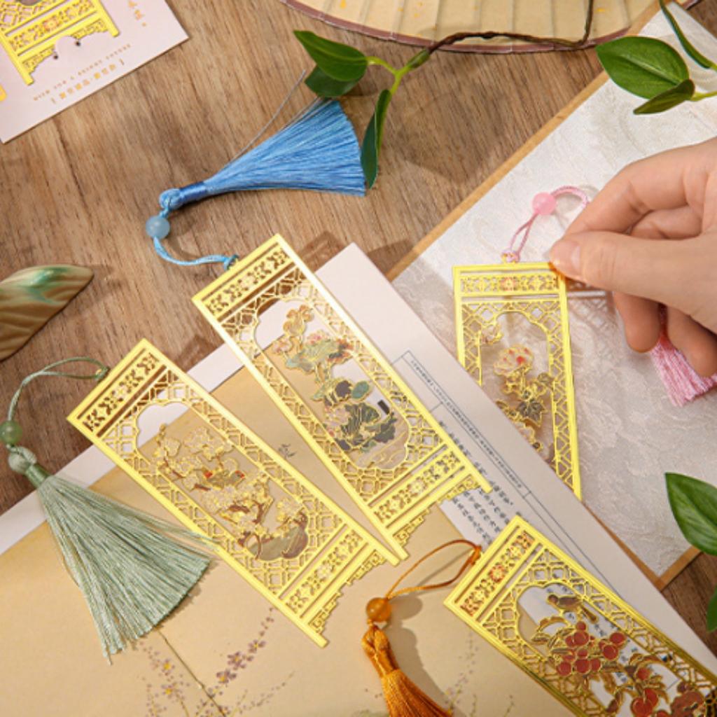 Traditional Chinese Screen Bookmark Intricate Hollow Out Design Bookmark Silk Tassel Bookmark Pastel For Gift Desks Readers