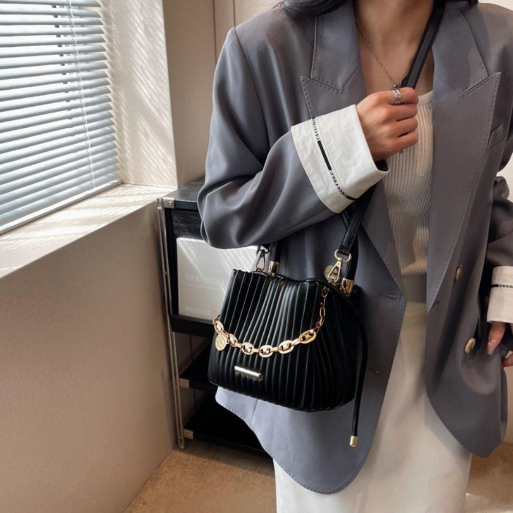 Plissiertes Design Umhängetasche Kette Schulter Eimer Tasche Trendige Schulterhandtasche Vielseitiger Stil