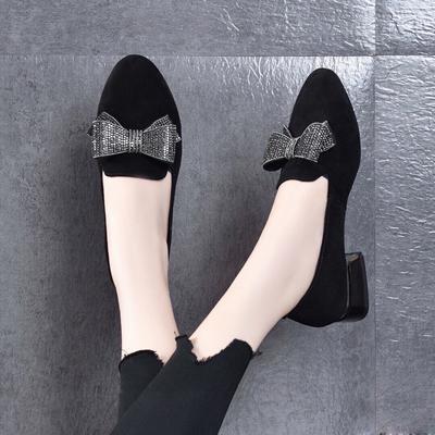 Scarpe singole da donna primavera nuove pelle di pecora nera tacco basso fiocco scarpe da donna scollo basso un pedale