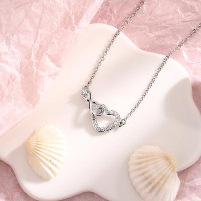 S925 Sterling Silber Halskette mit hohler herzförmiger Schlüsselbeinkette, trendige und modische 8-förmige funkelnde Diamant-Herzkette