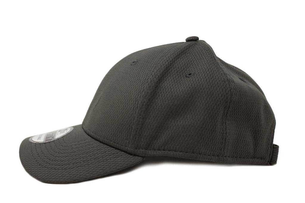 New Era 9FORTY Performance Dash Adjustable Mesh Cap in GRAPHITE