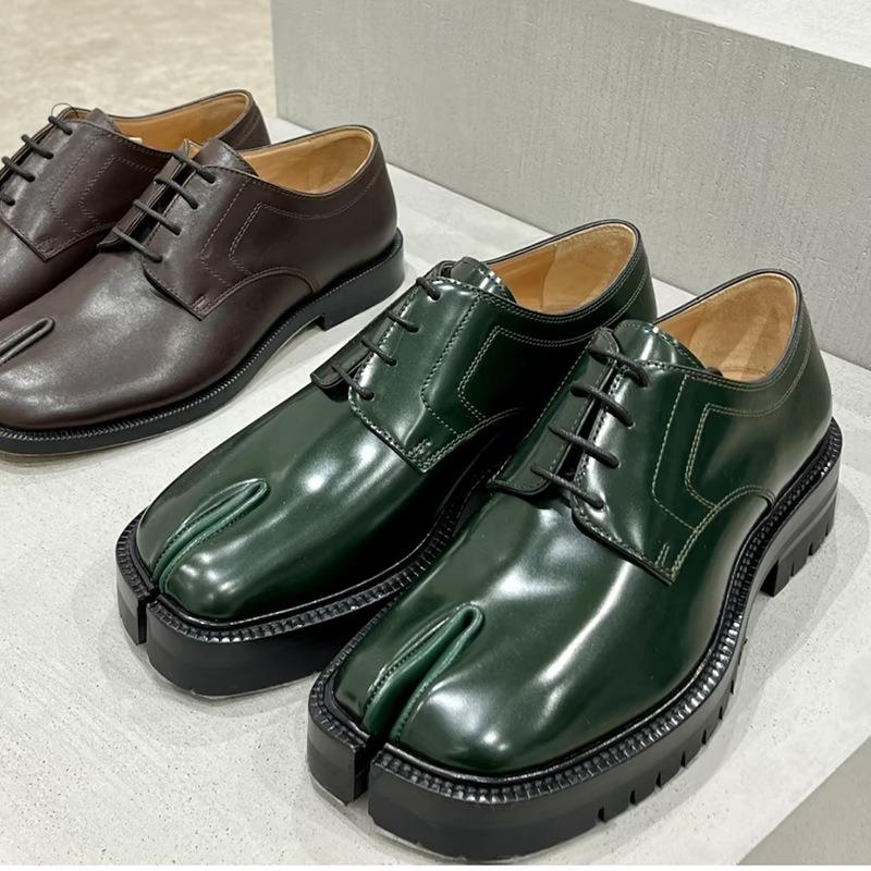 

New thick-soled tabi split-toed shoes women s horseshoe leather pig s trotters lace-up small leather shoes loafer 45